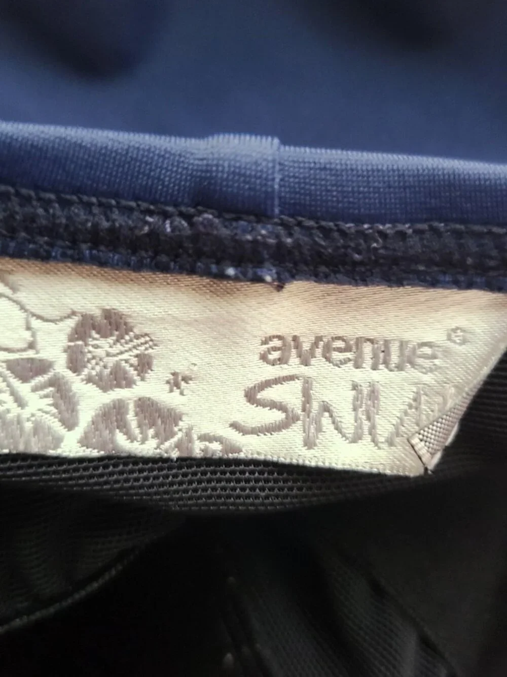 Avenue swim women